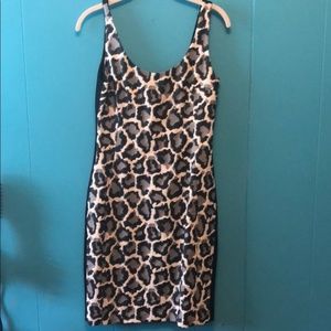 Diane von Furstenberg Leopard / Cheetah midi dress